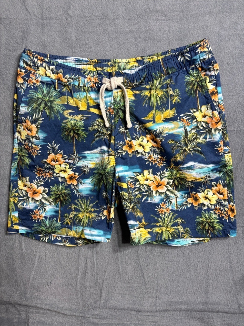 ZARA Tropical Print Drawstring Elastic Waist Flat Front Shorts